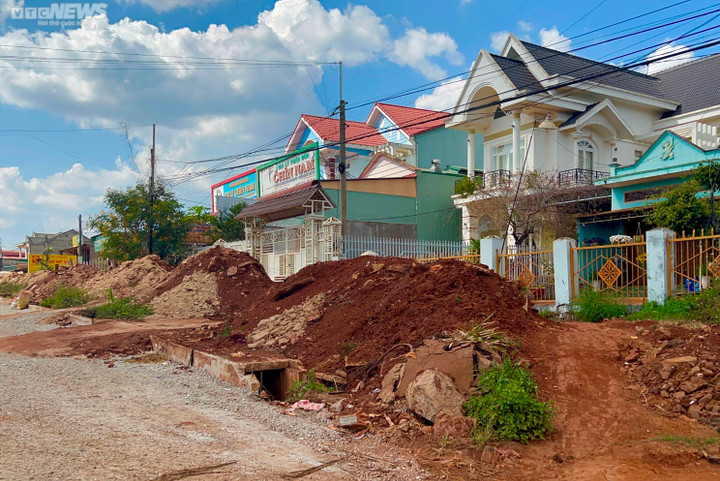 Mương thoát nước tại dự án nâng cấp quốc lộ 3.600 tỷ đồng chưa xong đã hỏng - 2