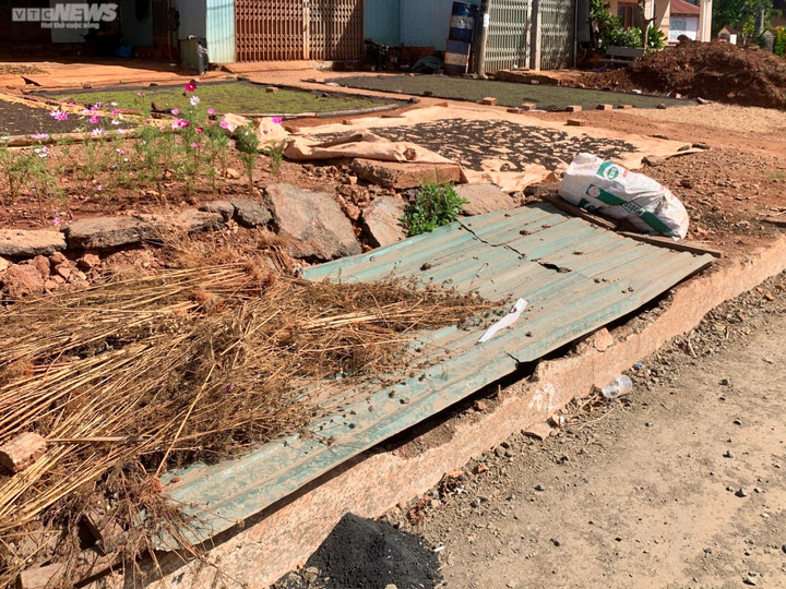 Mương thoát nước tại dự án nâng cấp quốc lộ 3.600 tỷ đồng chưa xong đã hỏng - 3