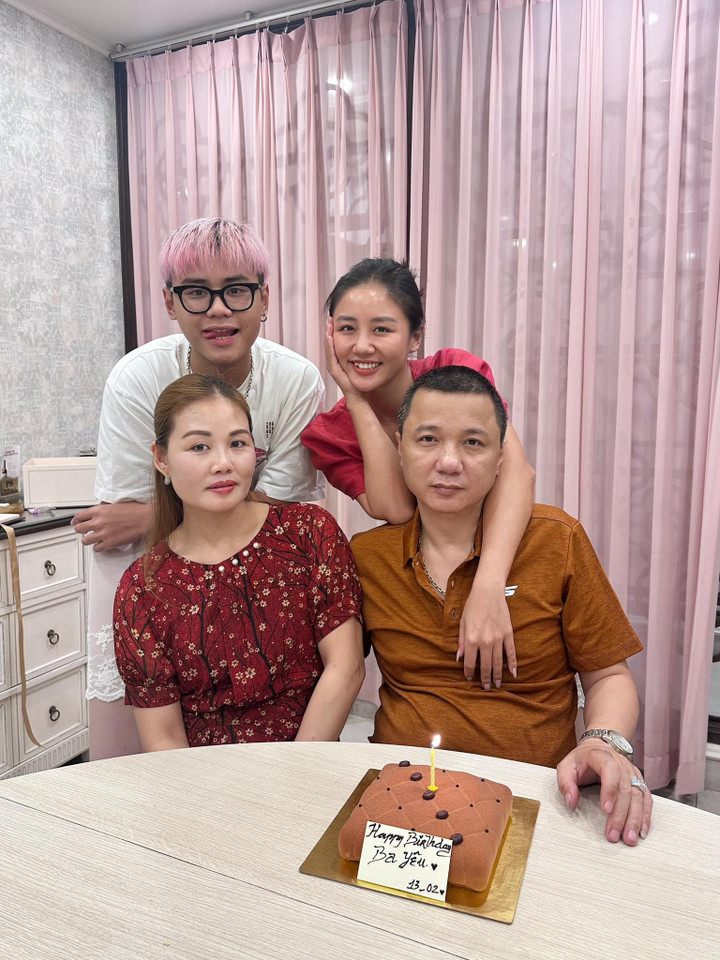 Sao Việt 14/2: NSND Công Lý đi quay talkshow, Mai Phương Thuý úp mở nhớ ai đó - 7