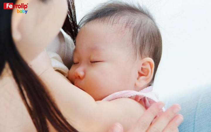 Chuyên gia giải đáp 'Có nên bổ sung sắt cho trẻ sơ sinh' - 2