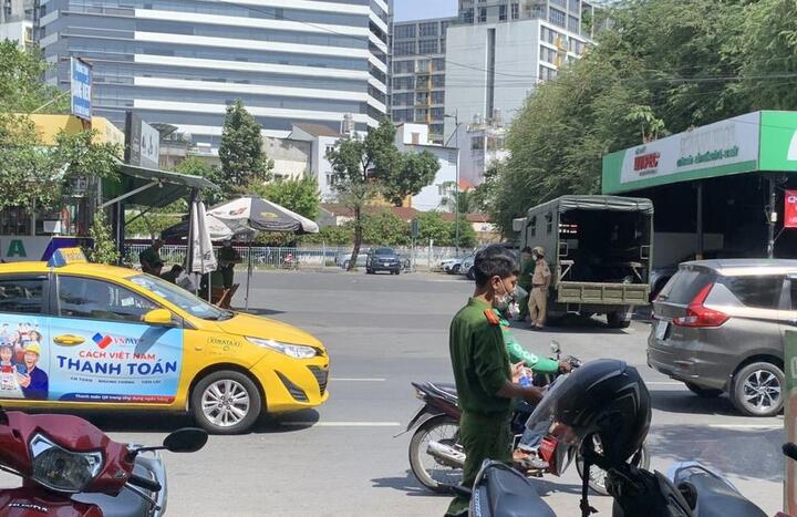 Khám xét chi nhánh trung tâm đăng kiểm ở TP.HCM - 1