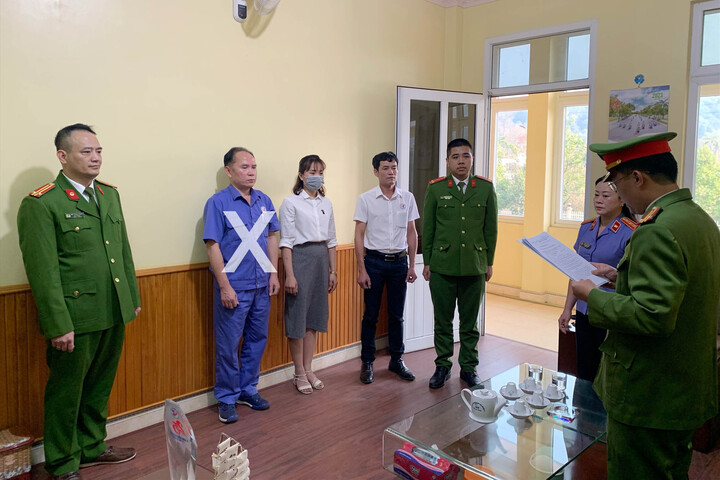Khởi tố Giám đốc và 2 cán bộ Trung tâm đăng kiểm 26-01D ở Sơn La - 1