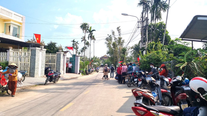 Tai nạn thảm khốc 8 người chết: Quê nghèo bàng hoàng nhận hung tin - 3