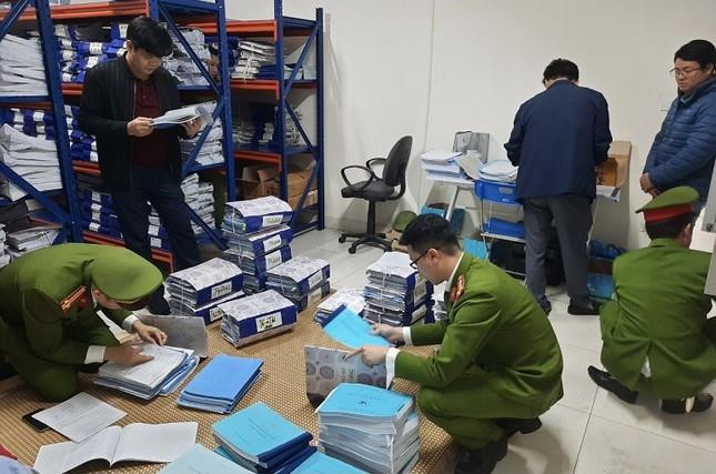 Bắt hai phó giám đốc trung tâm đăng kiểm ở Hải Dương - 1