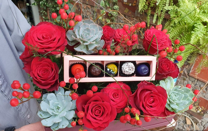 Ngày lễ tình yêu Valentine 14/2, tặng hoa gì cho độc lạ? - 4