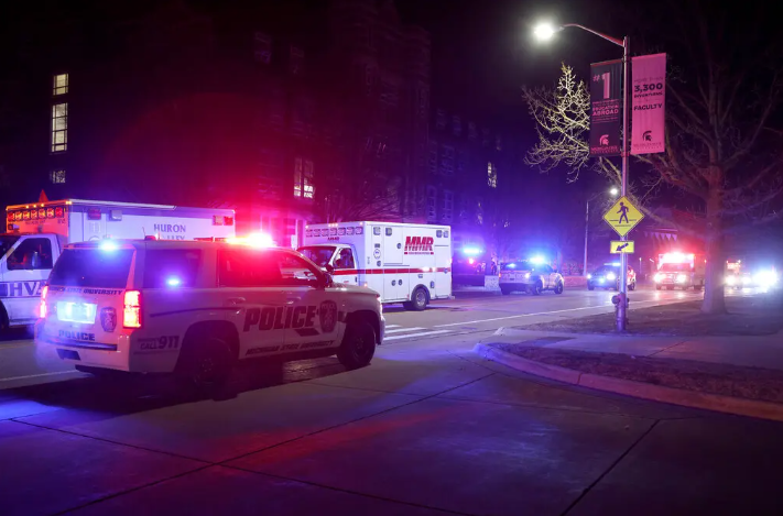 Xả súng tại trường đại học Mỹ, ít nhất 3 người thiệt mạng - 1