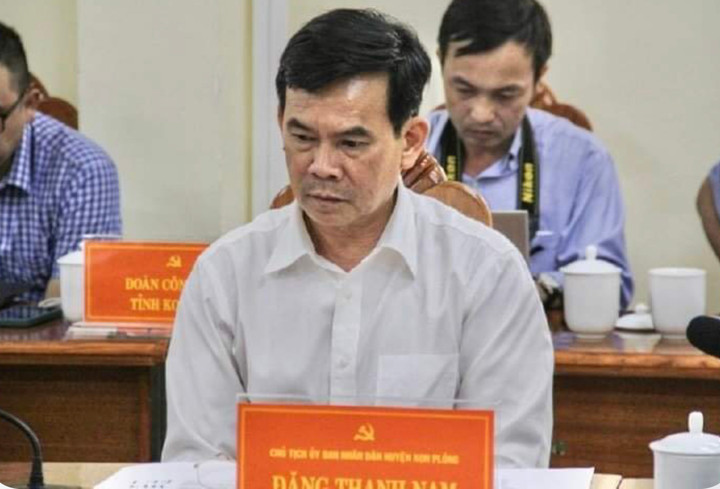 Kon Tum: Nguyên Chủ tịch huyện Kon Plông nghỉ hưu trước tuổi - 1