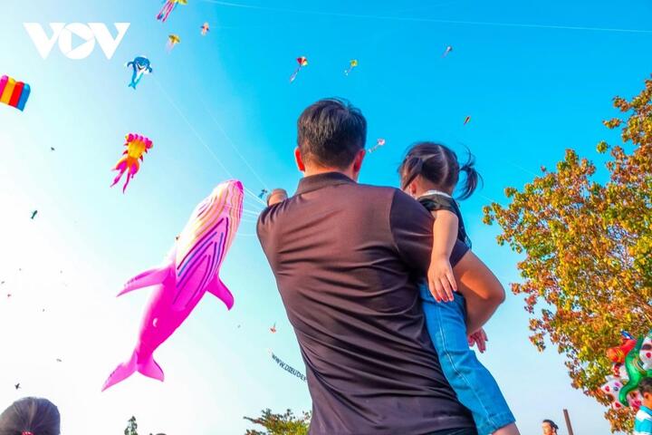 Rộn ràng mùa thả diều ở Cần Thơ - 7