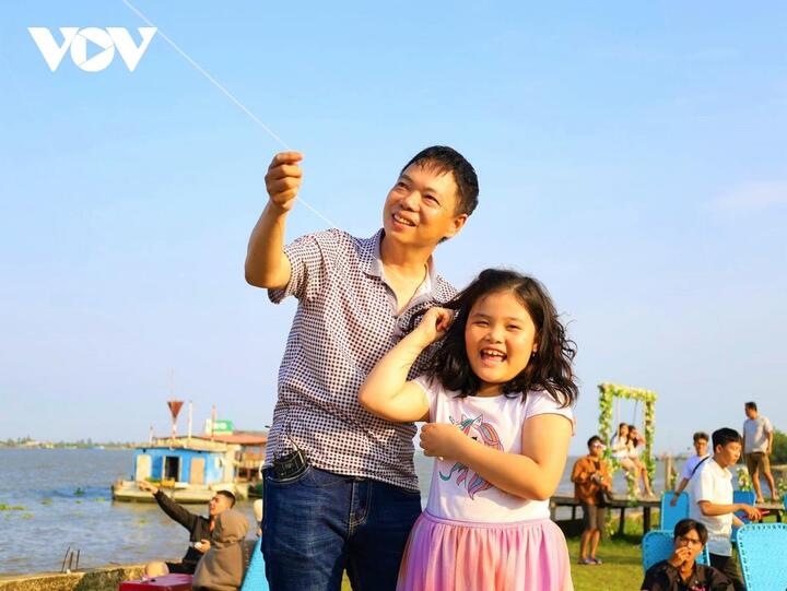 Rộn ràng mùa thả diều ở Cần Thơ - 11