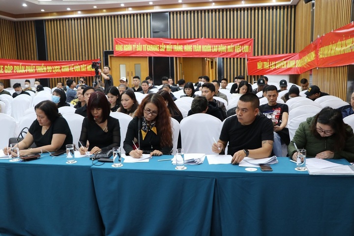 Nguy cơ phá sản, hàng trăm chủ quán karaoke ở Hà Nội kêu cứu - 1