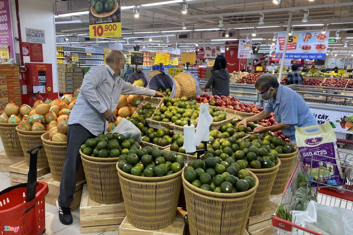 Giá cam sành còn 5.000 đồng/kg, nhiều nơi kêu gọi 'giải cứu' - 1