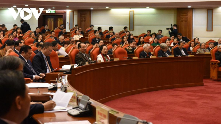 Xây dựng chính sách đãi ngộ thỏa đáng với trí thức, nhà khoa học, văn nghệ sỹ - 2