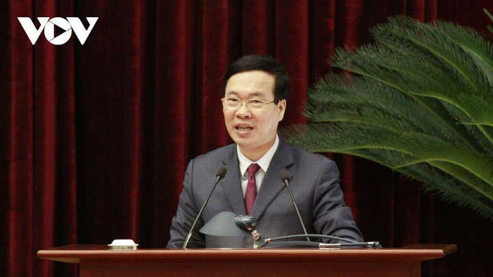 Xây dựng chính sách đãi ngộ thỏa đáng với trí thức, nhà khoa học, văn nghệ sỹ - 1