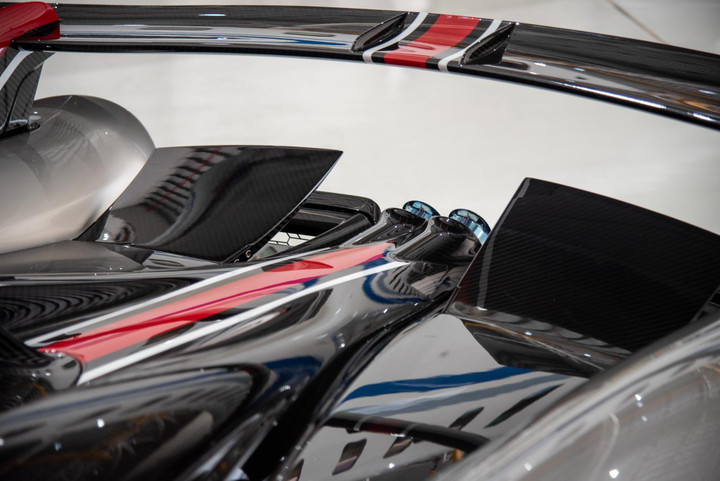 Cận cảnh siêu xe giới hạn Pagani Huayra Roadster BC giá 10,5 triệu USD - 13