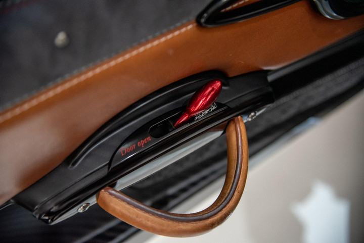 Cận cảnh siêu xe giới hạn Pagani Huayra Roadster BC giá 10,5 triệu USD - 22