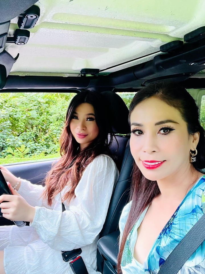 Sao Việt 18/2: Jennifer Phạm gợi cảm với bikini, Ngọc Mai sang Mỹ cùng chồng - 7
