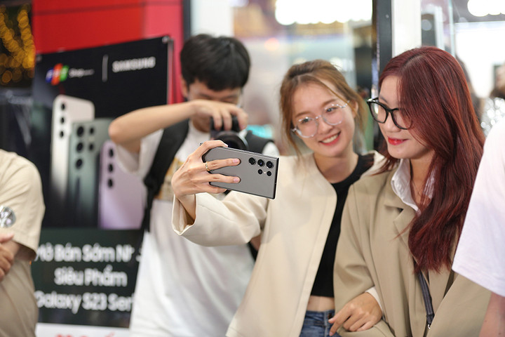 Galaxy S23 series đồng loạt mở bán sớm tại Việt Nam - 9