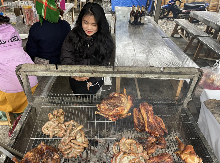 Chợ phiên biên giới Việt - Lào - 6