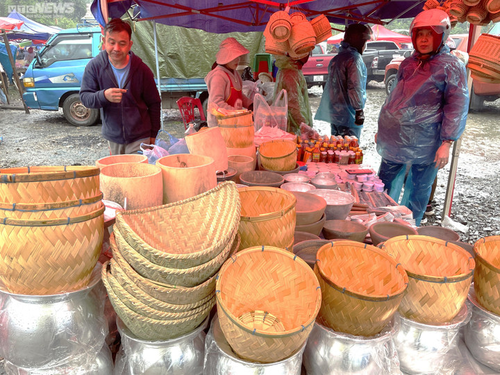 Chợ phiên biên giới Việt - Lào - 3