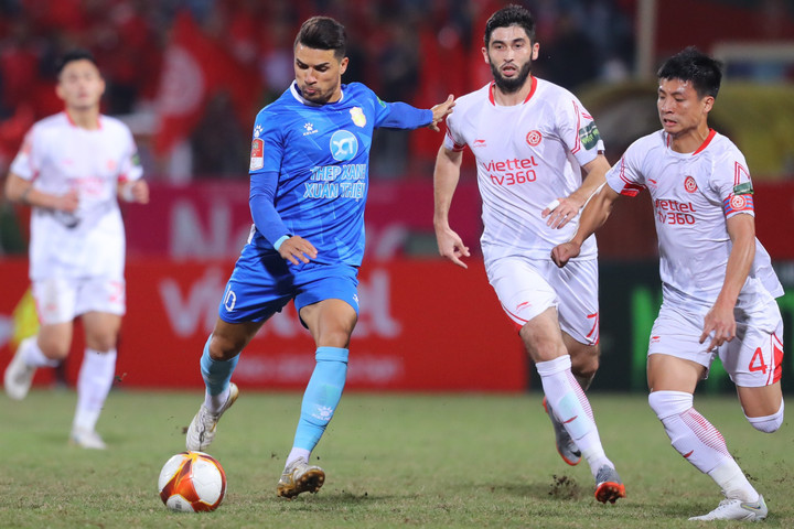 Trực tiếp bóng đá Viettel 0-0 Nam Định: Chặn đứng bất ngờ - 4