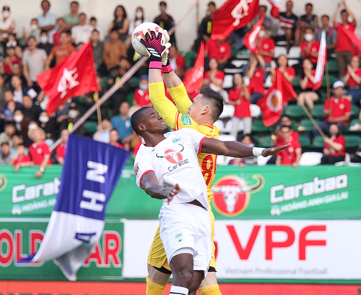 Trực tiếp bóng đá HAGL 1-1 CLB Công an Hà Nội: Siêu phẩm ở sân Pleiku - 4