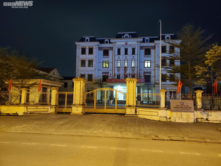 Quảng Bình: Phó Chánh án TP Đồng Hới chết trong tư thế treo cổ ở phòng làm việc - 1