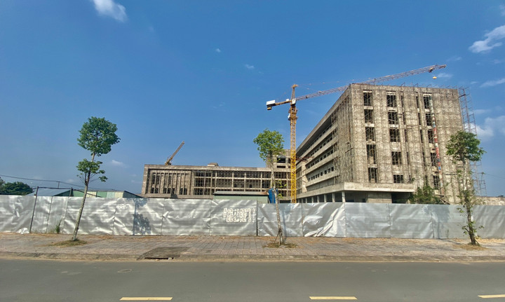 Bệnh viện hơn 1.700 tỷ đồng ở Cần Thơ xây nhiều năm vẫn chưa xong - 1