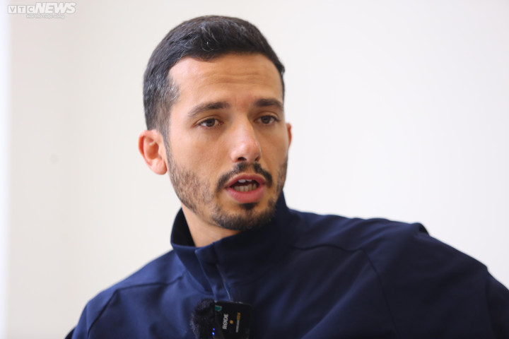 Chuyên gia: Không nên dừng V-League chỉ để phục vụ đội trẻ - 2