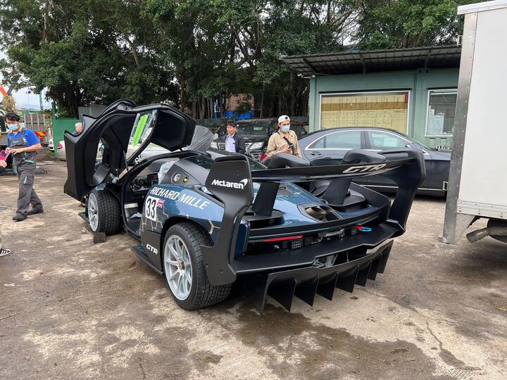 Siêu xe triệu USD McLaren Senna GTR về Việt Nam khó đăng kiểm - 4
