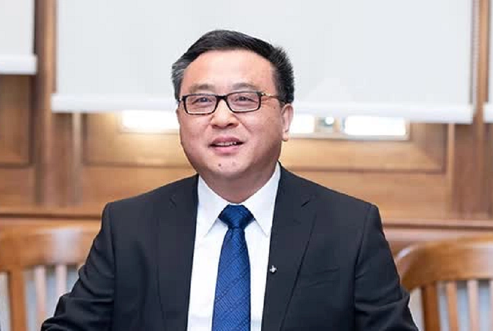 'Đệ tử Bill Gates' vào đại học năm 12 tuổi, 11 năm sau nhận bằng tiến sĩ - 1