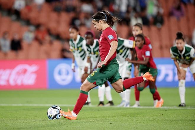 Xác định đối thủ cuối của tuyển nữ Việt Nam ở World Cup - 2