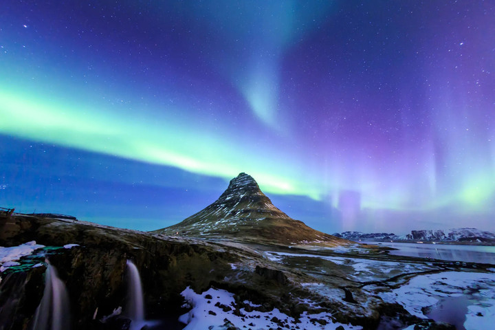 Cảnh đẹp nghẹt thở ở xứ sở băng - lửa khiến du khách ngỡ như lạc vào cõi tiên - 9