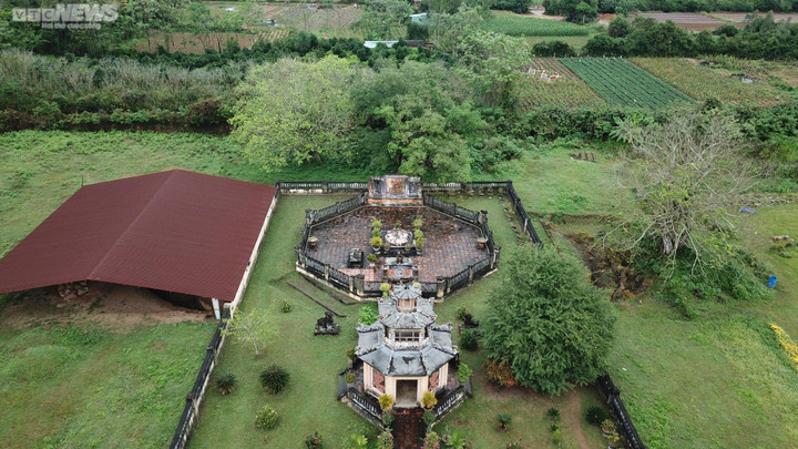 Bình Định: Khuôn viên khu di tích cấp quốc gia thành nơi trồng cỏ, bỏ rác - 8