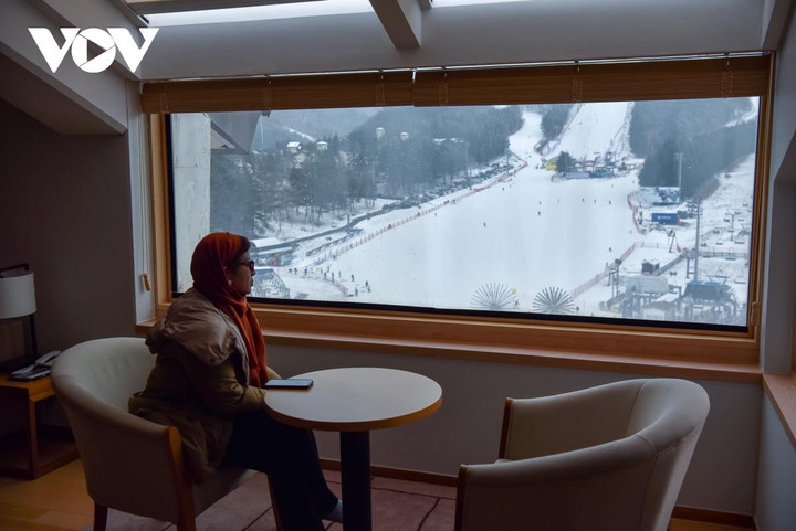 Cảnh diễm lệ của mùa đông Gangwon, Hàn Quốc khiến du khách đắm say - 16