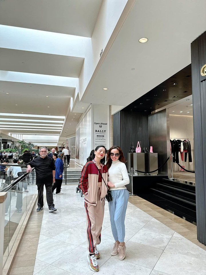 Sao Việt 24/2: Dương Cẩm Lynh tươi tắn sau ồn ào quỵt nợ, Tuấn Hưng nịnh vợ - 11