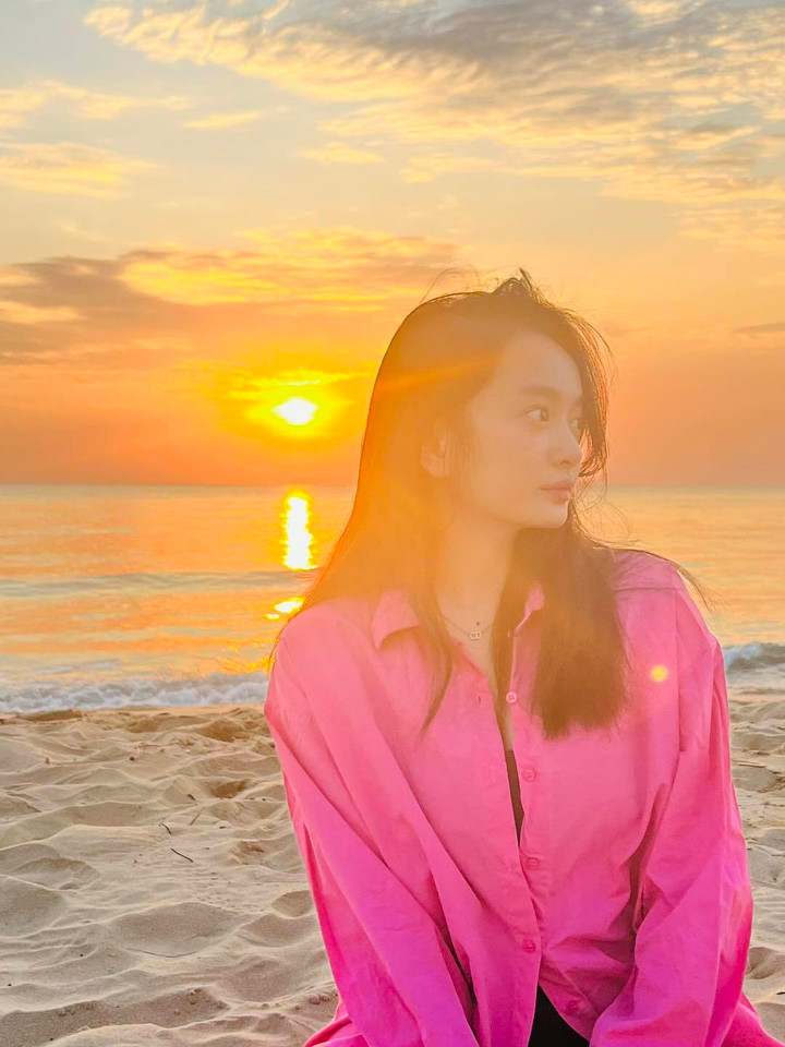 Sao Việt 24/2: Dương Cẩm Lynh tươi tắn sau ồn ào quỵt nợ, Tuấn Hưng nịnh vợ - 7