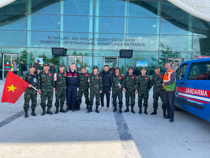 Kết thúc nhiệm vụ tại Thổ Nhĩ Kỳ, đoàn QĐND Việt Nam về nước - 3