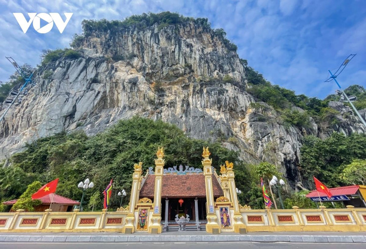 Vẻ tuyệt mỹ của núi Bài Thơ – danh thắng sắp mở cửa trở lại ở Hạ Long - 8