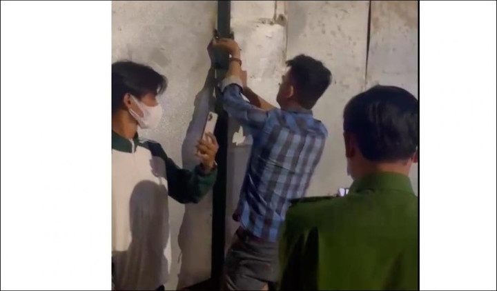 Bạc Liêu: Kiểm tra công trình xây dựng không phép, 2 cán bộ bị chủ nhà 'nhốt' - 1