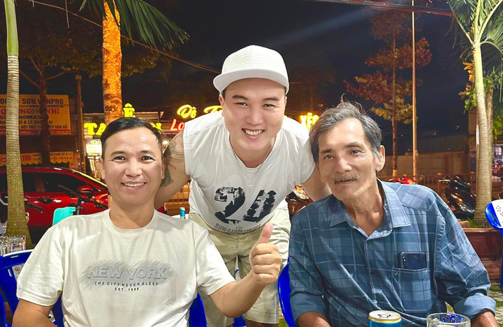 Sao Việt 26/2: Thương Tín lộ diện tươi tắn, Lâm Bảo Châu bế bổng Lệ Quyên - 2