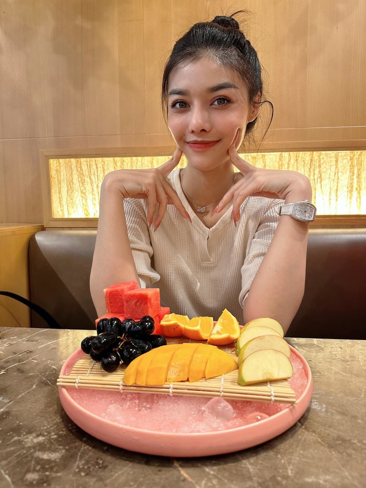 Gương mặt ngày càng lạ lẫm của Á hậu Kiều Loan - 10