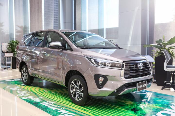 Những mẫu xe cũ đang tăng giá bán tại Việt Nam - 2