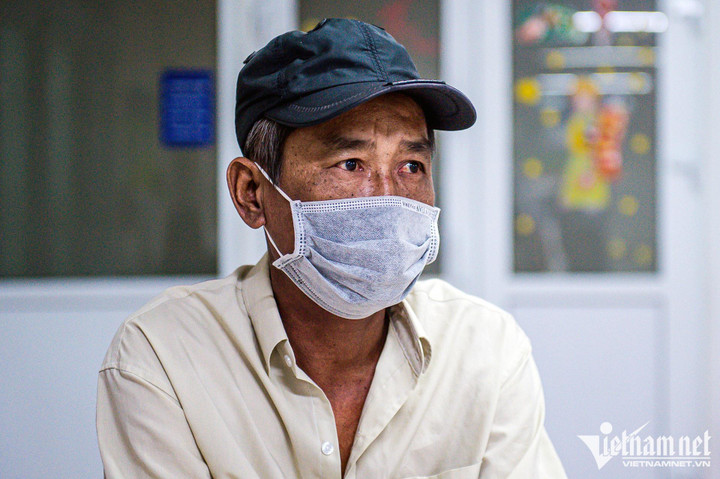 Cảnh tượng chưa từng thấy ở BV Chợ Rẫy: Còn 2 máy CT, bệnh nhân sang viện khác - 8