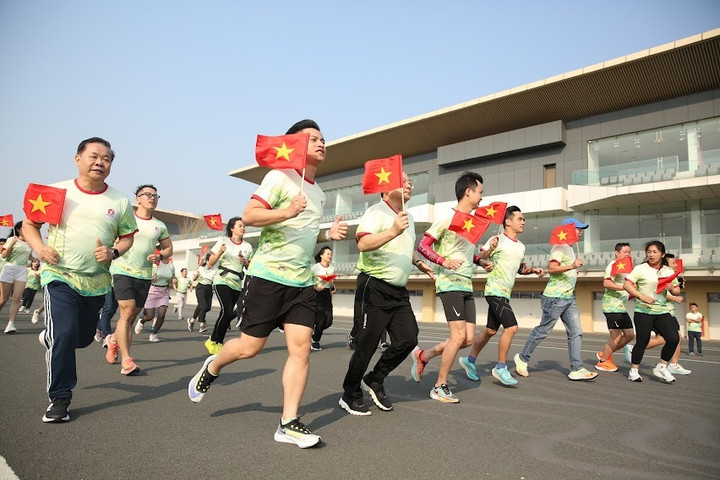 Độc đáo giải chạy trực tuyến 'Vì tương lai xanh' - 1