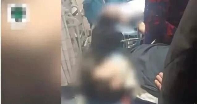 Chỉ vì chiếc điện thoại, 2 học sinh Trung Quốc bị đâm tử vong - 2