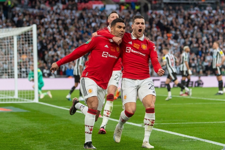 Đánh bại Newcastle, Man Utd vô địch Cúp Liên đoàn Anh - 1
