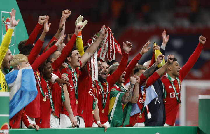 Casemiro xứng đáng là cầu thủ hay nhất mùa của Man Utd - 2