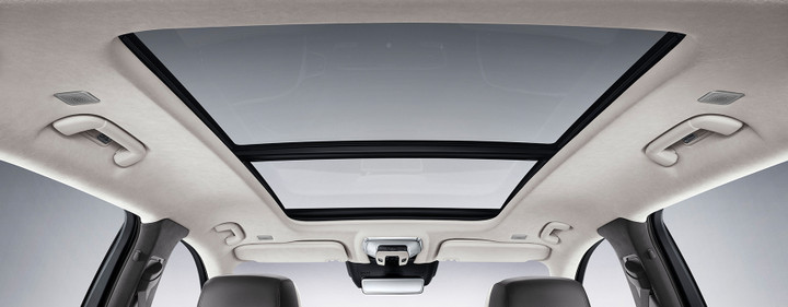 Chi tiết về mẫu ô tô điện đang giảm giá kỷ lục gần nửa tỷ đồng tại Việt Nam - 3