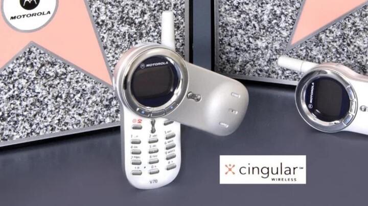 Top 12 chiếc điện thoại kỳ lạ từ những năm 2000 - 4