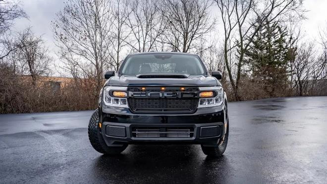 Ford Maverick độ theo phong cách phim 'Back to the Future' - 4